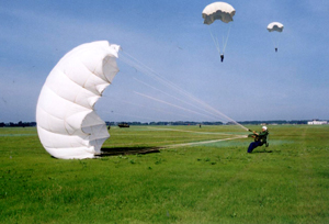 通河保安队叛变逮捕我军派去的战士李兆麟通过苏军救出他们(图1)