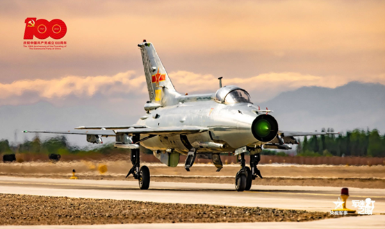 一周军评：年终岁尾话“哭穷”-扬基(图16)