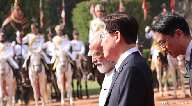 印度“欢迎仪式”变了！李在明夫妇到访与莫迪一起观看分列式(图5)