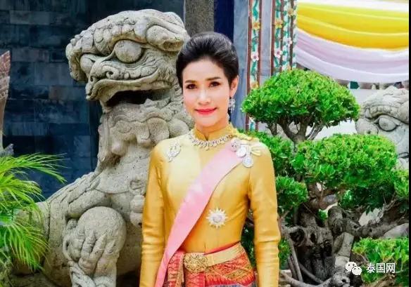 岳汉：泰国恩宠正盛的“宠妃”究竟为何被废黜？(图2)